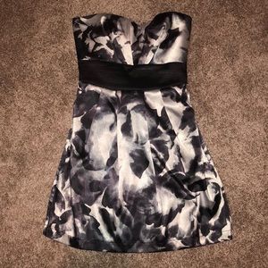 Trixxi strapless dress